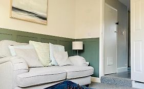 Beautiful, 1 Bedroom Cottage